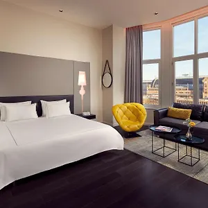4* מלון Park Plaza Victoria